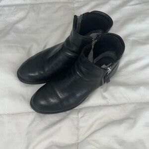 Steve Madden boots. Size 37